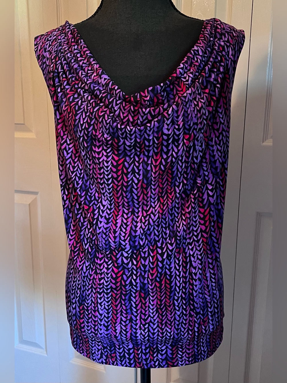 Calvin Klein Patterned Cowl Neck Sleeveless Top Size 1X Boho Business Casual - Picture 2 of 10